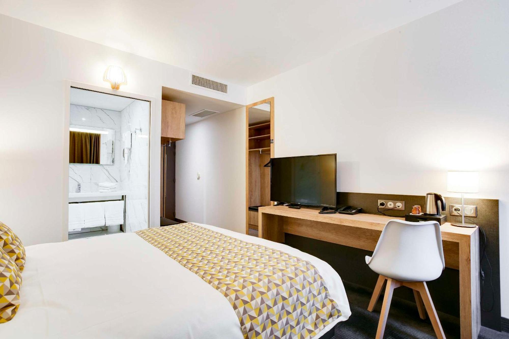 Brit Hotel Confort 로슈 외부 사진